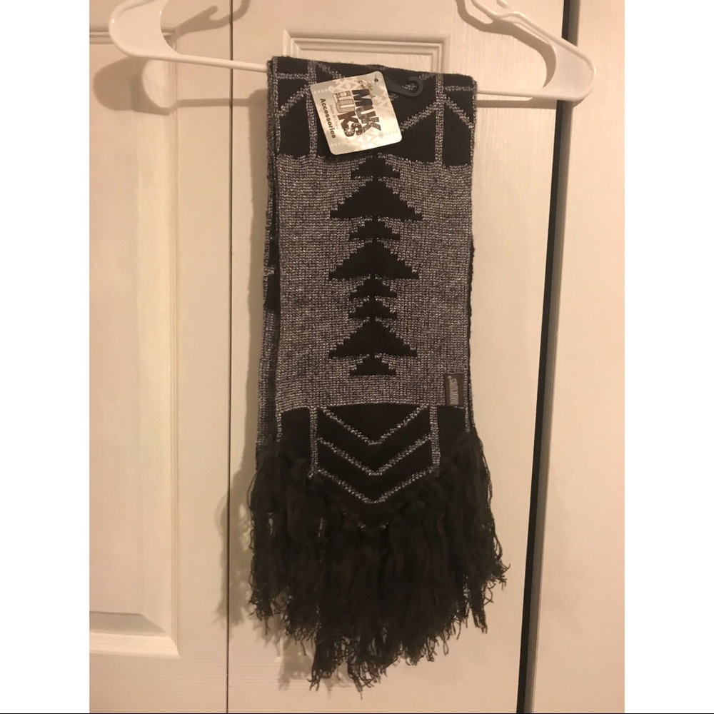 Muk Luks Scarf